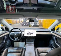 تسلا موديل 3